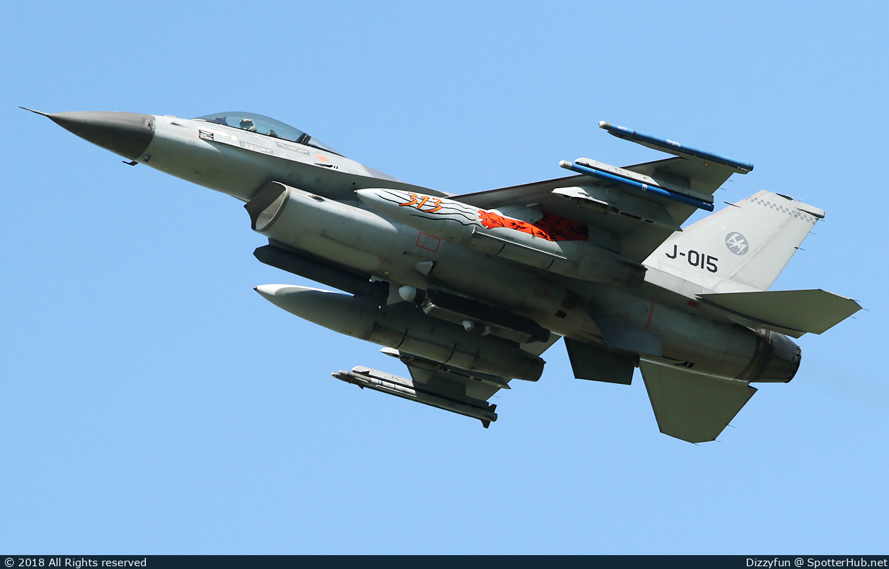 Photo of J-015 - General Dynamics F-16AM Fighting Falcon operated by Royal Netherlands Air Force