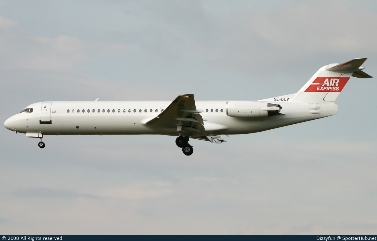 Photo of SE-DUV - Fokker 100 operated by Air Express