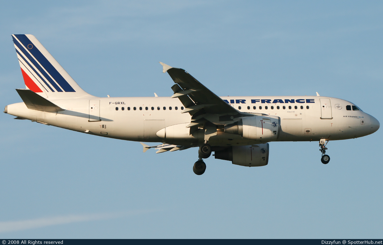 Photo of F-GRXL - Airbus A319-111 operated by Air France