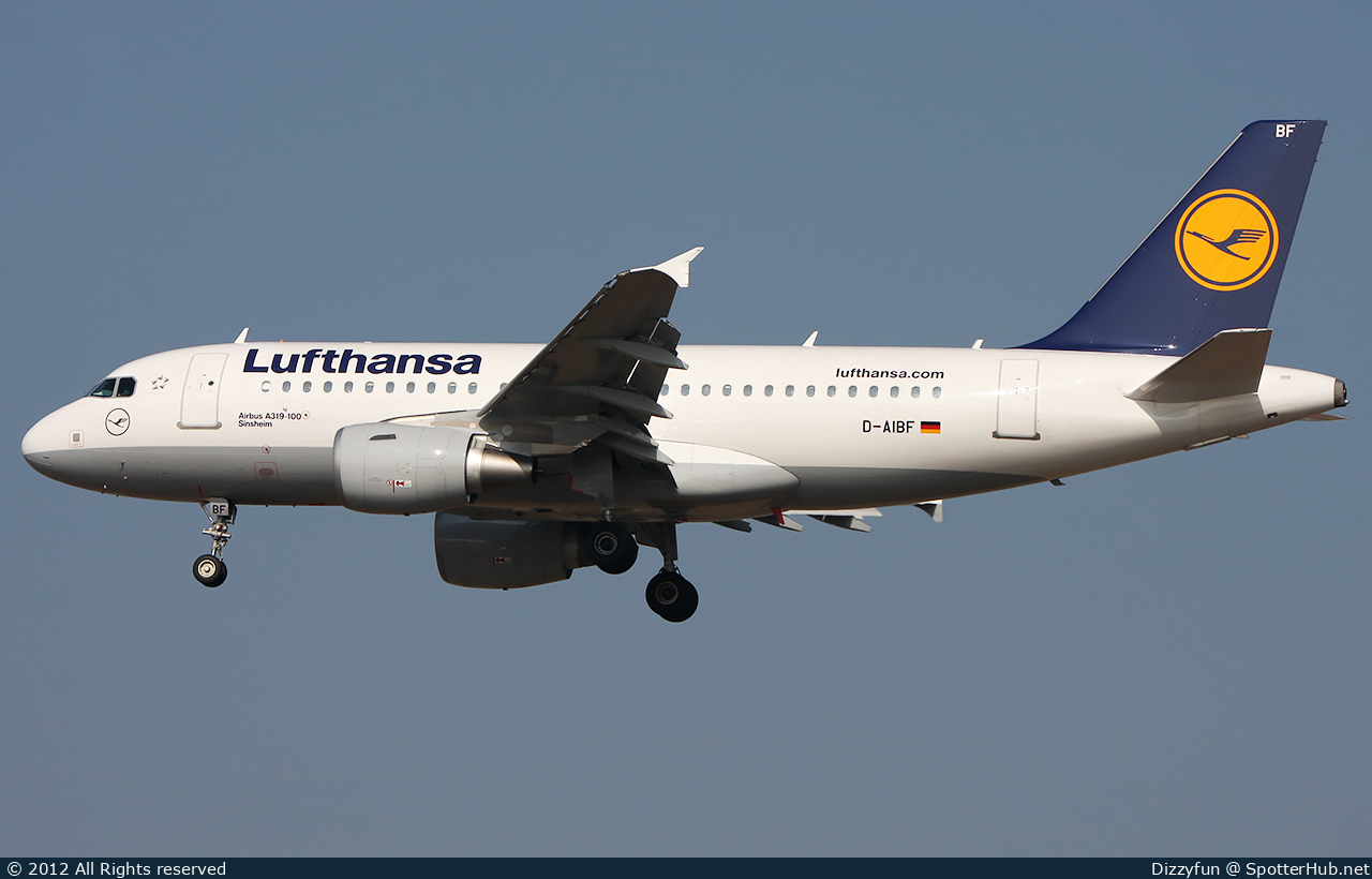 Photo of D-AIBF - Airbus A319-112 operated by Lufthansa