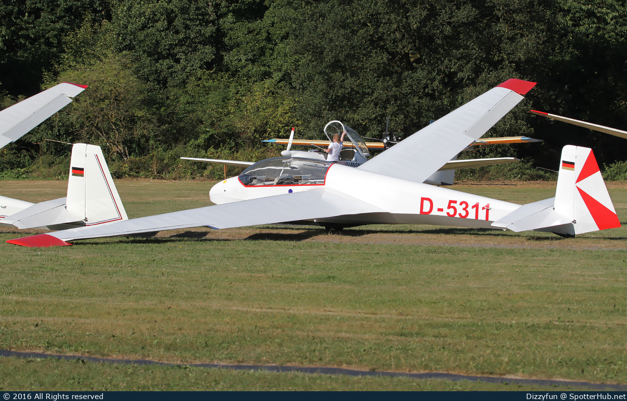 Photo of D-5311 - Schleicher ASK 13 operated by Aero-Club Hagen