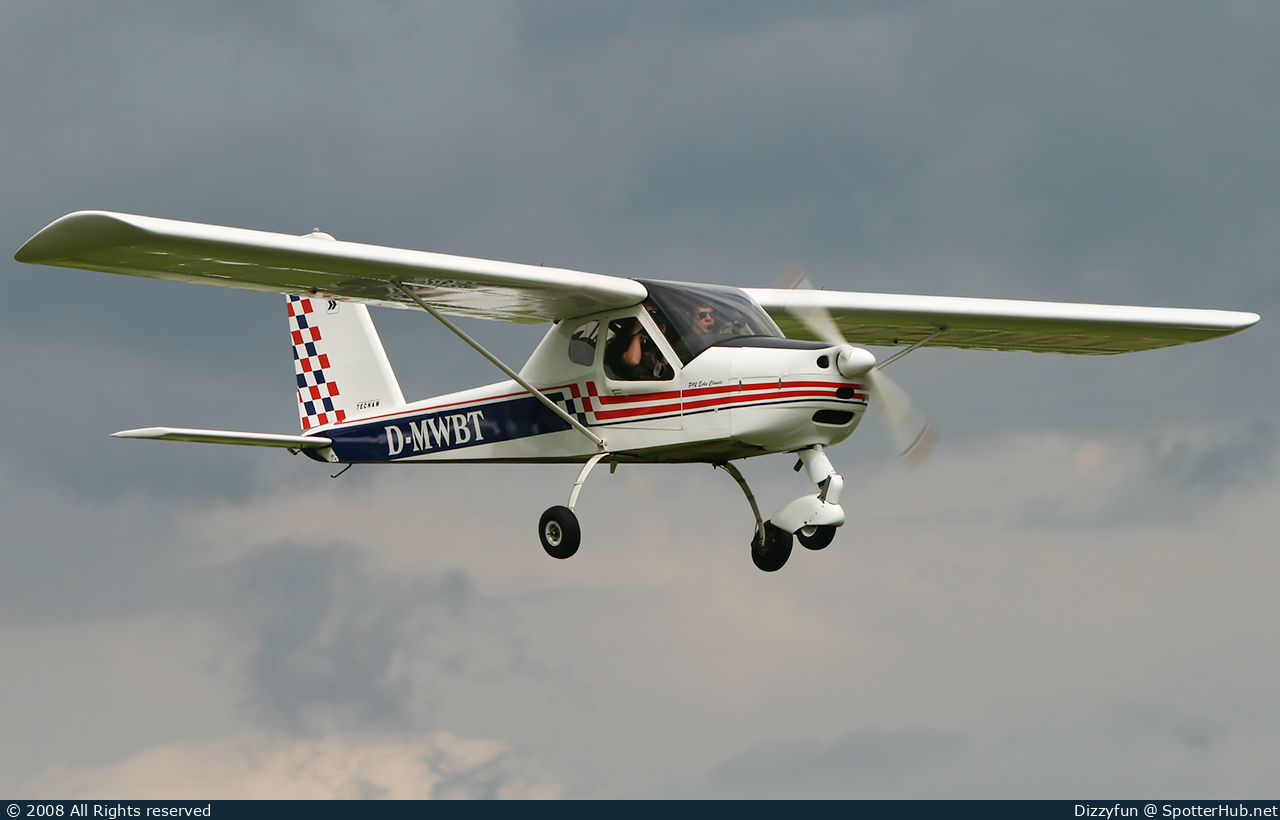 Photo of D-MWBT - Tecnam P92 Echo Classic operated by Private