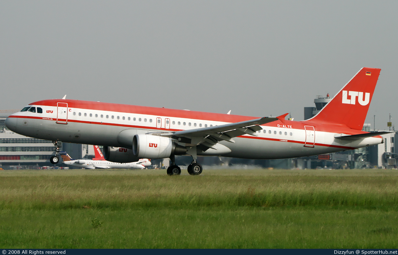 Photo of D-ALTE - Airbus A320-214 operated by LTU International Airways
