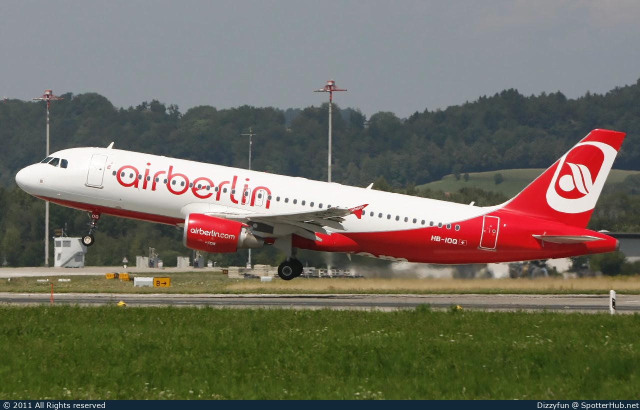 Photo of HB-IOQ - Airbus A320-214 operated by Air Berlin (opb Belair Airlines)