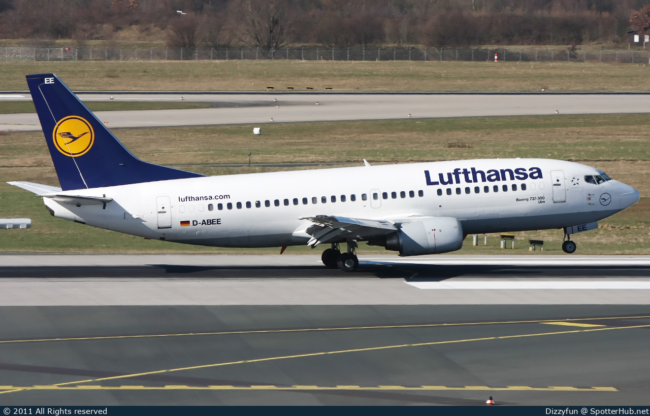 Photo of D-ABEE - Boeing 737-330 operated by Lufthansa