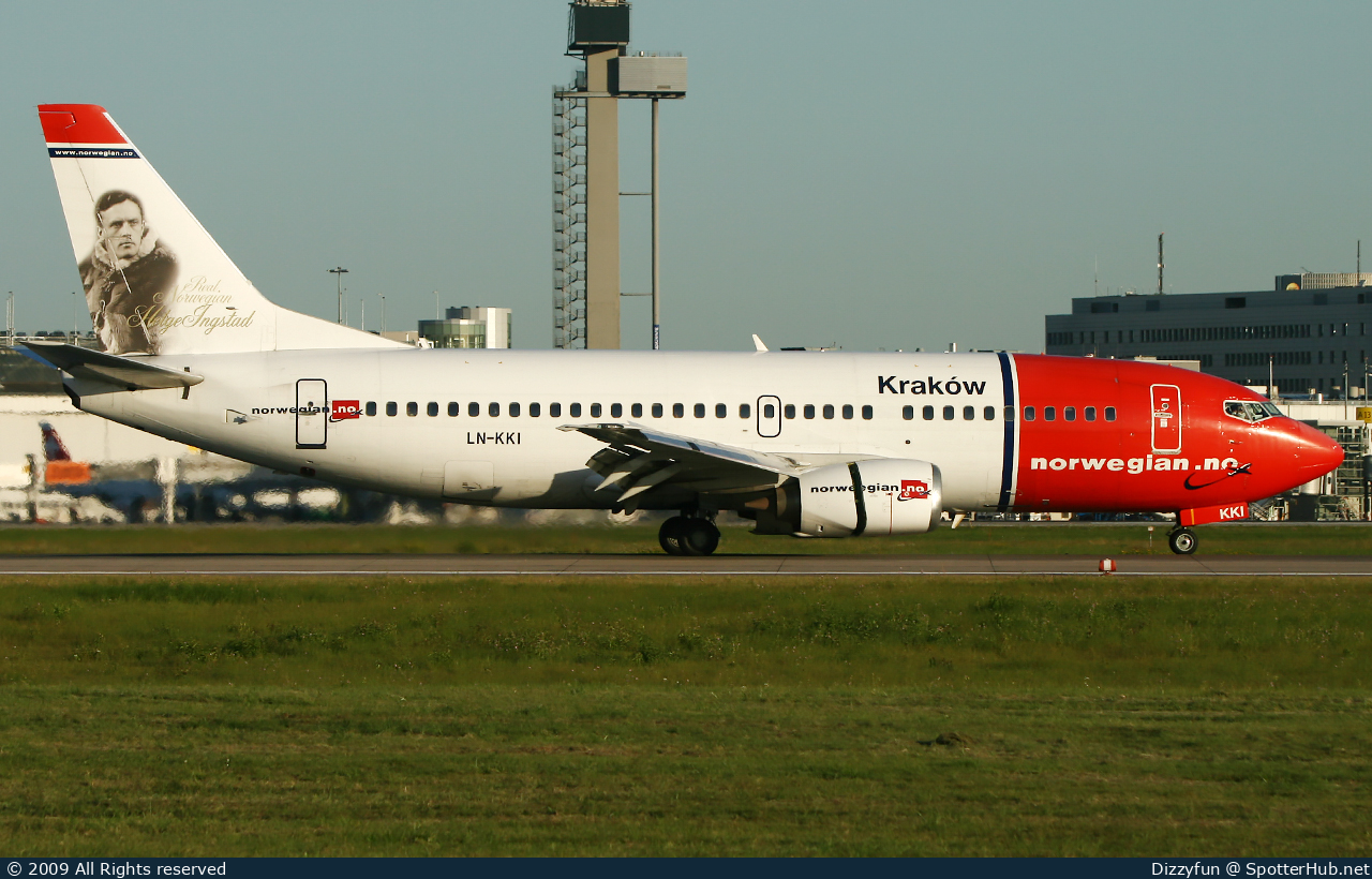 Photo of LN-KKI - Boeing 737-3K2 operated by Norwegian Air Shuttle