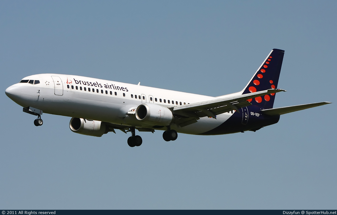 Photo of OO-VEP - Boeing 737-43Q operated by Brussels Airlines