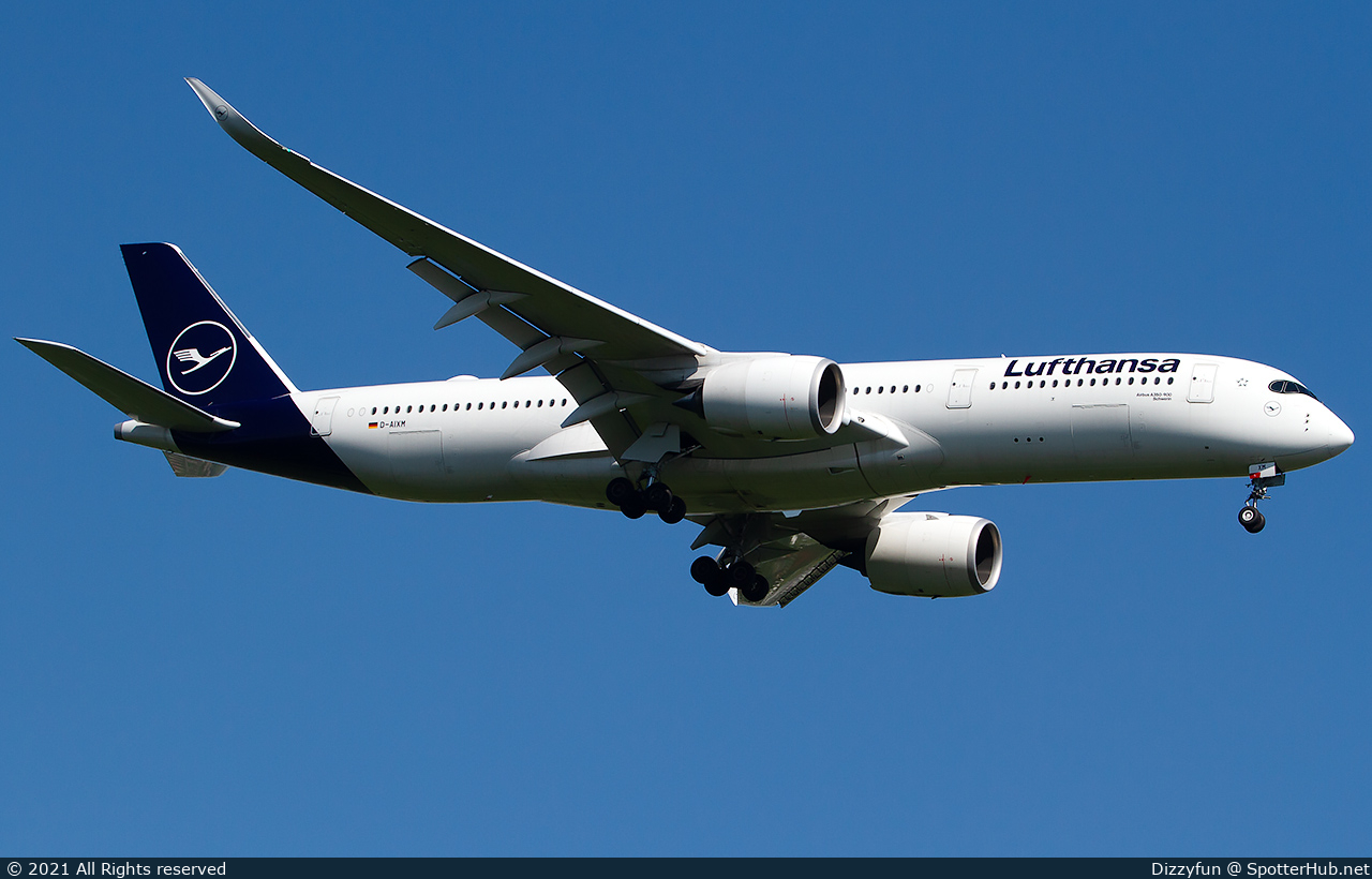 Photo of D-AIXM - Airbus A350-941 operated by Lufthansa