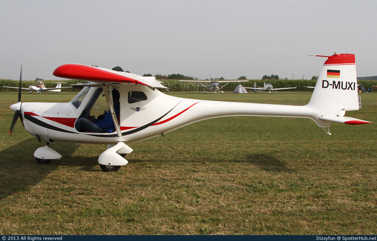 Photo of D-MUXI - Remos Gemini Ultra operated by Private