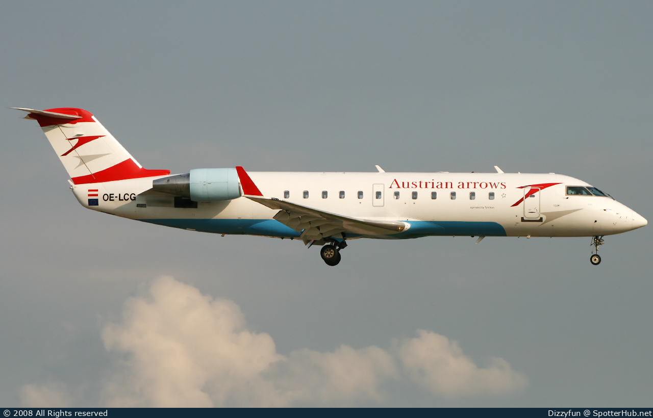 Photo of OE-LCG - Bombardier CRJ-200LR operated by Austrian Arrows (opb Tyrolean Airways)