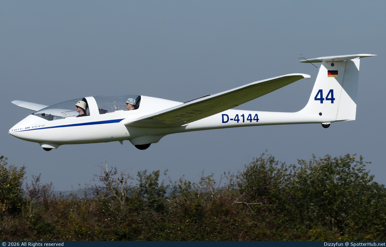 Photo of D-4144 - Grob G103C Twin III Acro operated by Verein für Segelflug Krefeld
