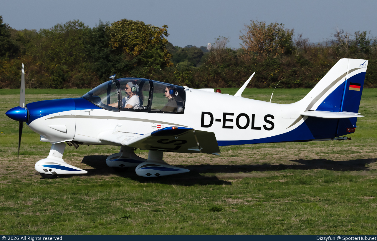Photo of D-EOLS - Robin DR300/180R Remorqueur operated by Private