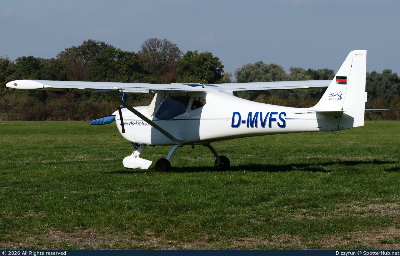 Photo of D-MVFS - FK-Lightplanes FK9 Mk.IV operated by Verein für Segelflug Krefeld