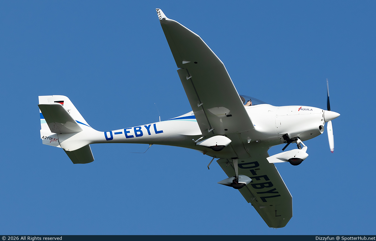 Photo of D-EBYL - Aquila A211i G3X operated by Gemeinschaft für Luftsport Schwarze Heide