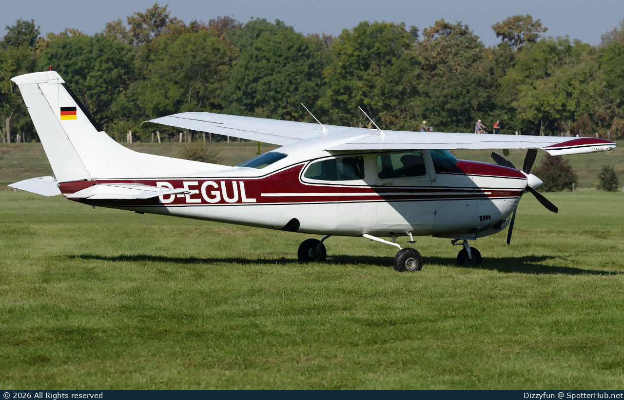 Photo of D-EGUL - Cessna T210N Turbo Centurion II operated by Private