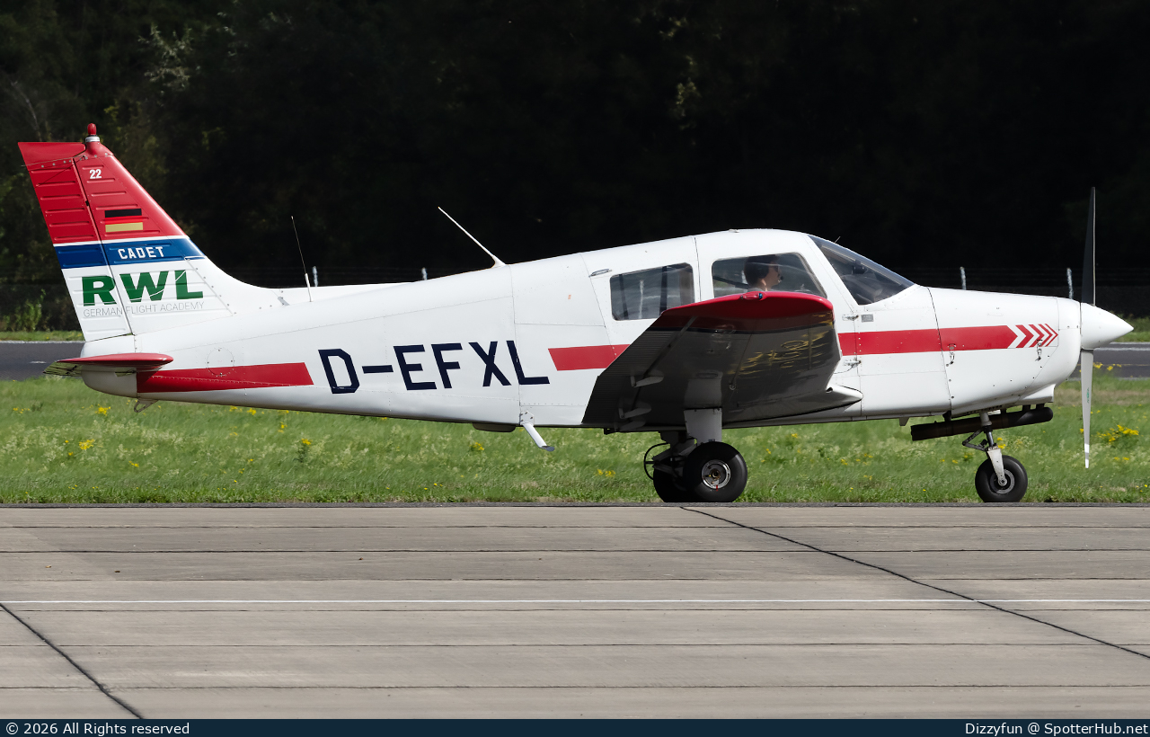 Photo of D-EFXL - Piper PA-28-161 Cadet operated by RWL German Flight Academy