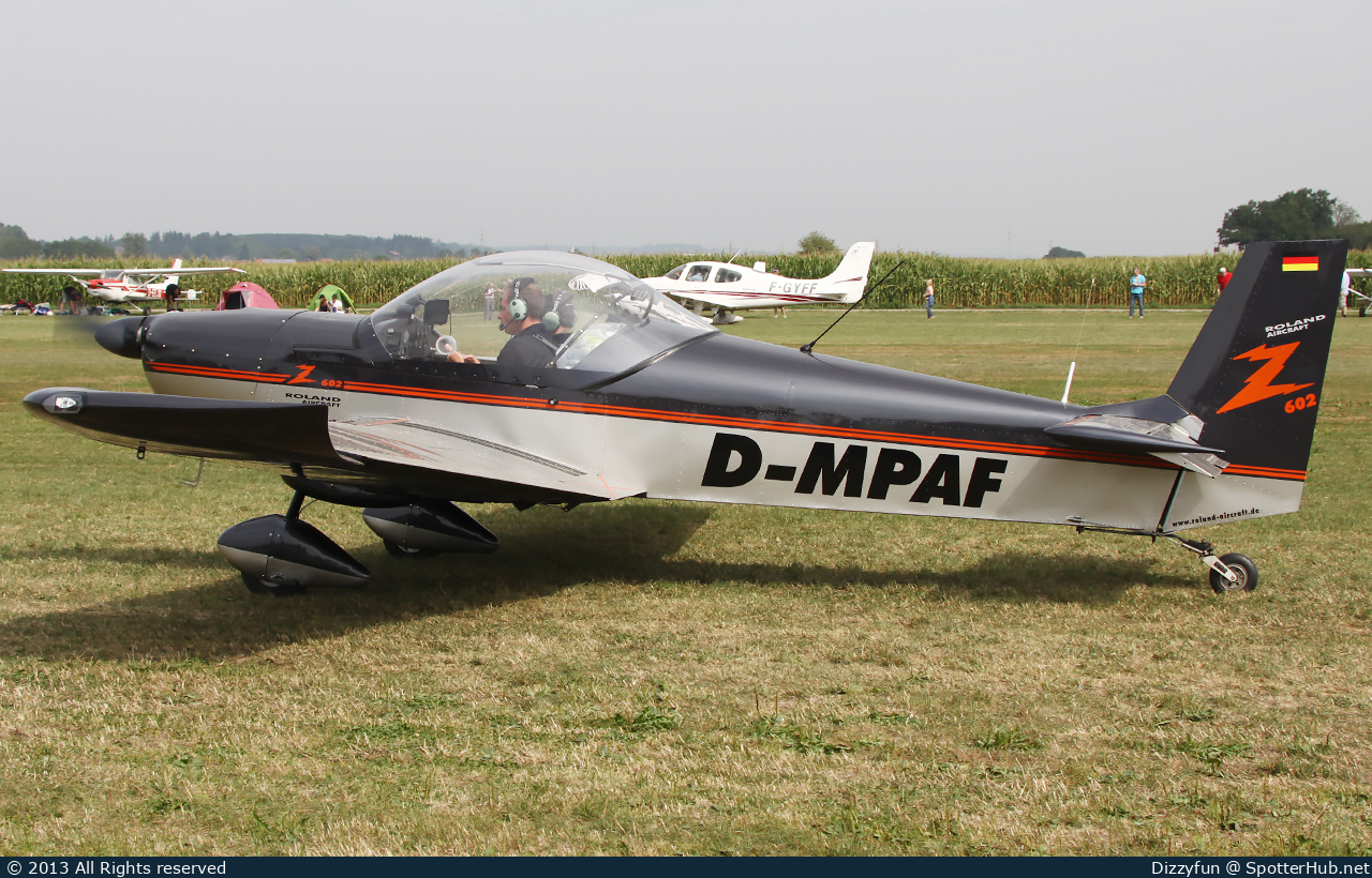 Photo of D-MPAF - Roland Z-602 operated by Private