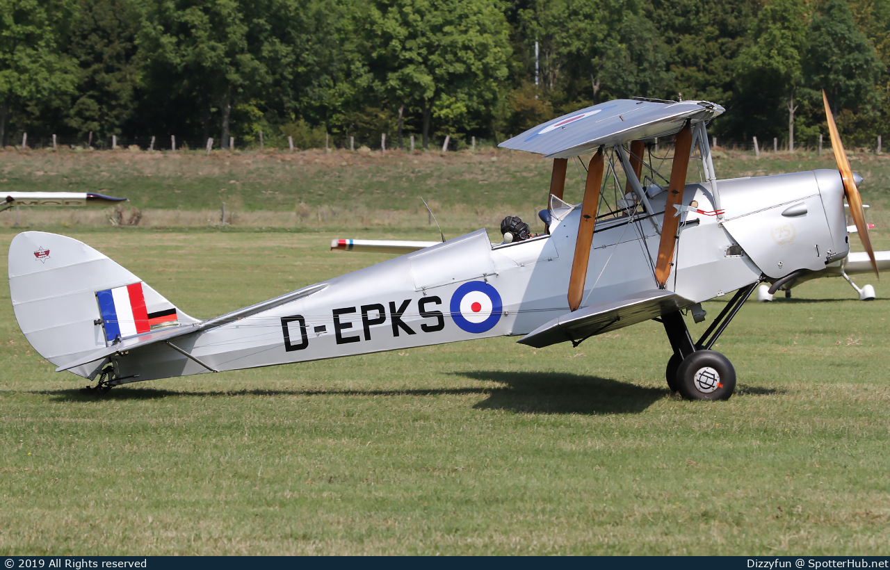 Photo of D-EPKS - De Havilland DH-82A Tiger Moth II operated by Private
