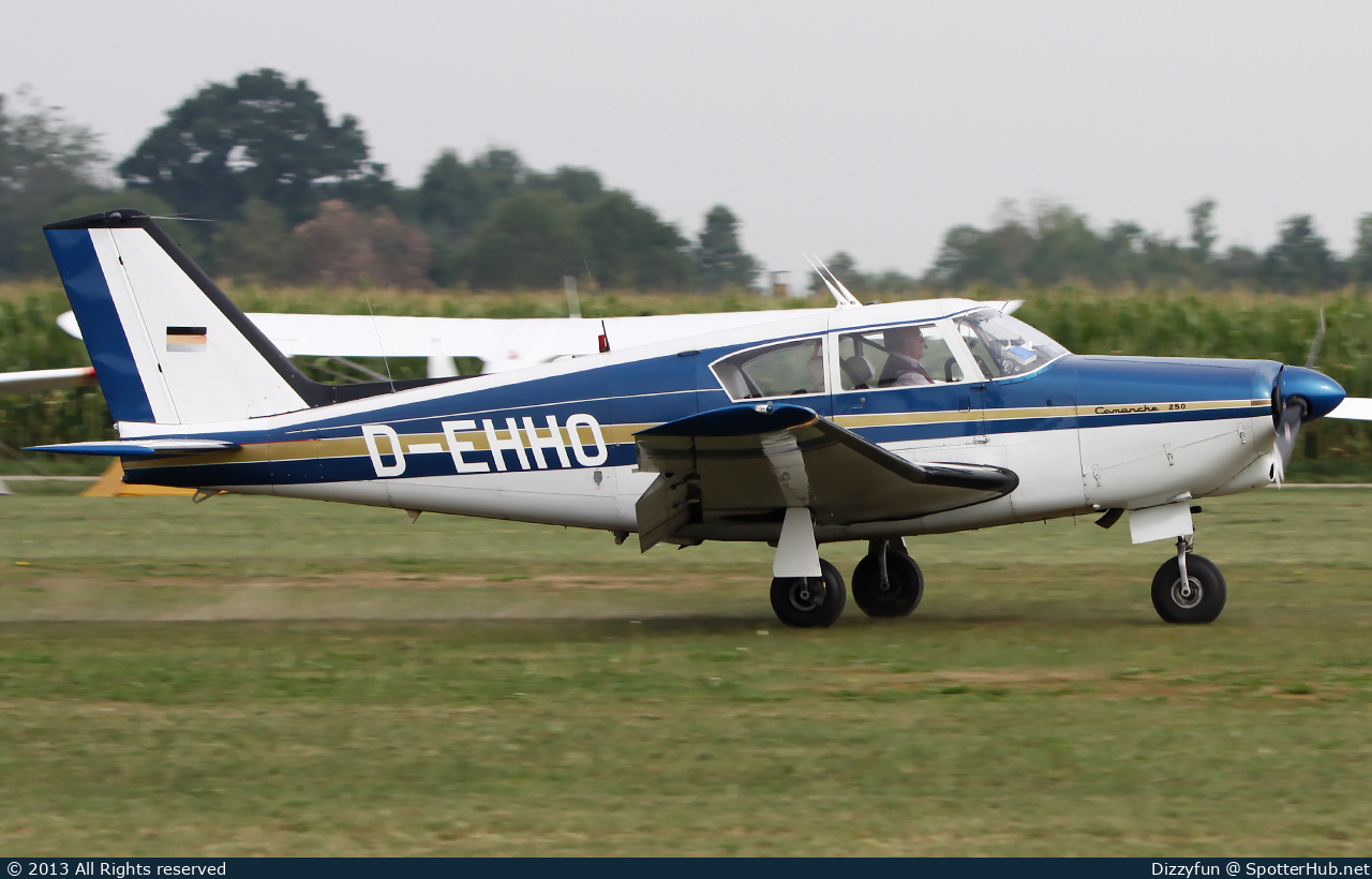 Photo of D-EHHO - Piper PA-24-250 Comanche operated by Private