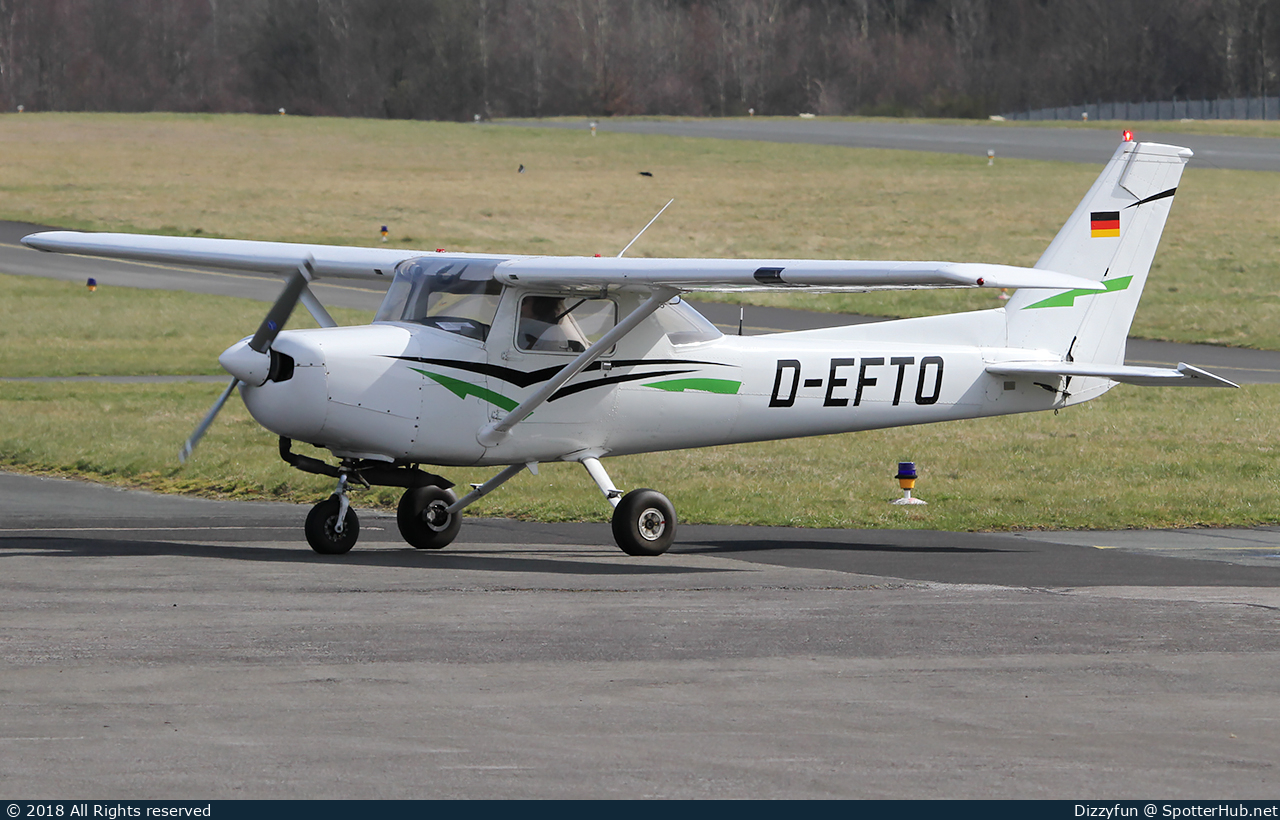 Photo of D-EFTO - Reims-Cessna F152 operated by Private