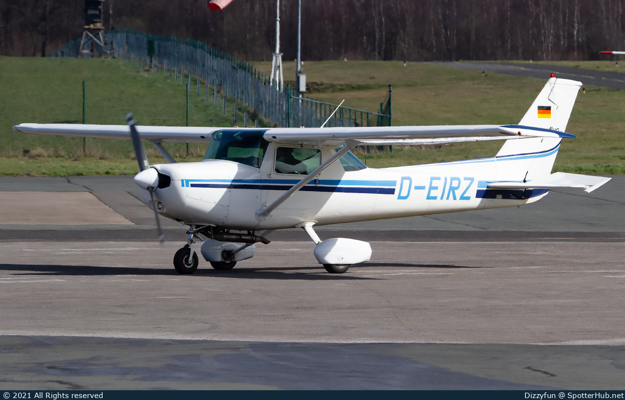 Photo of D-EIRZ - Reims-Cessna F152 operated by JP Motorflugschule
