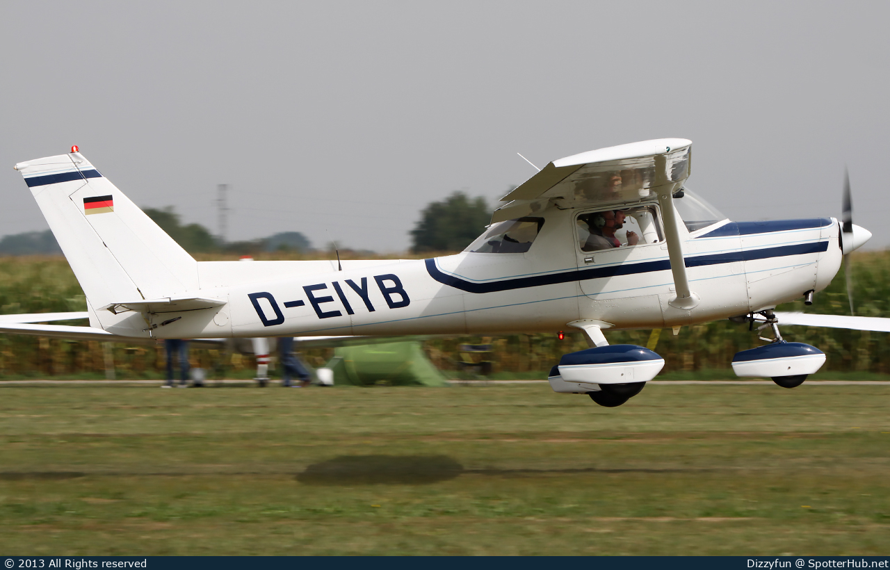Photo of D-EIYB - Reims-Cessna F152 operated by Private