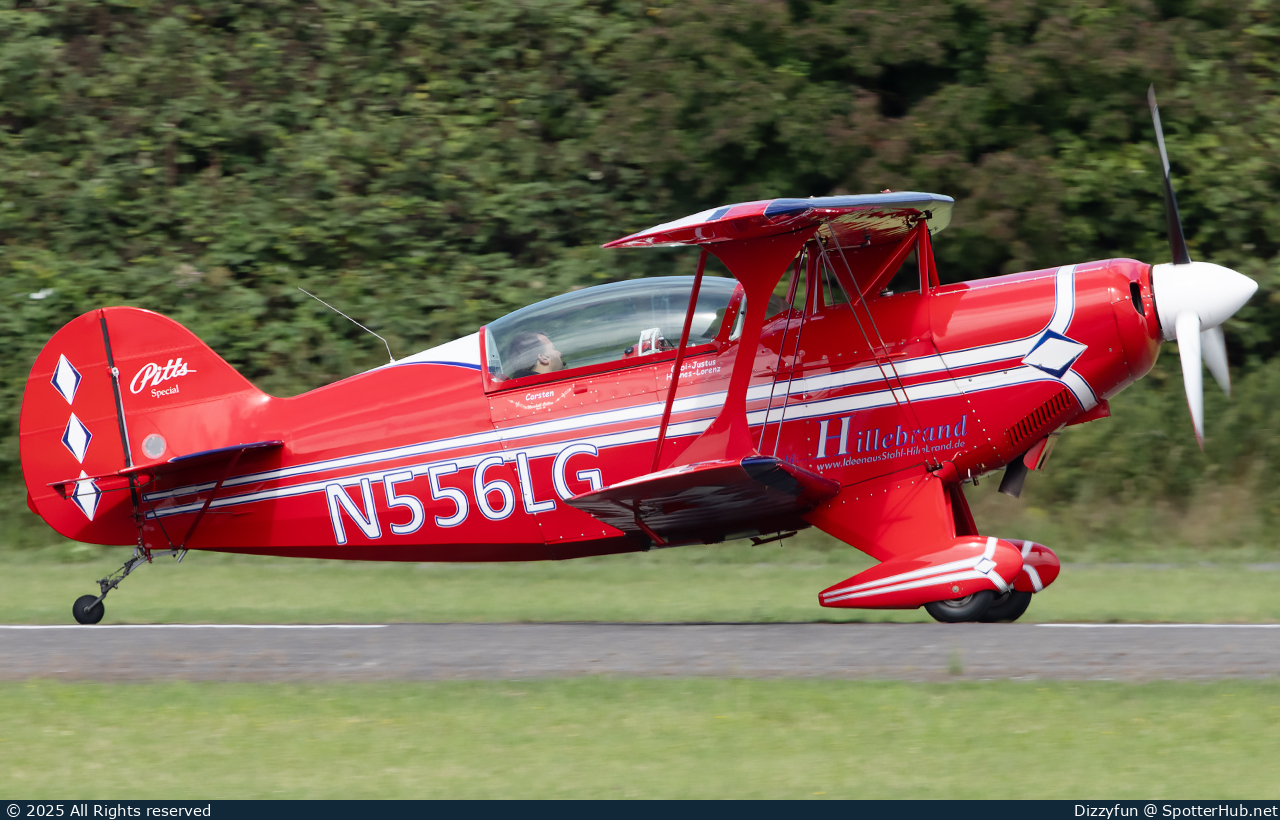 Photo of N556LG - Pitts S-2B Special operated by AcroTeam-Meschede