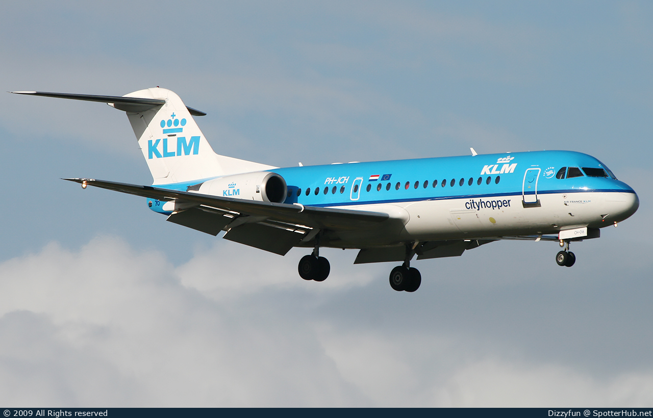 Photo of PH-JCH - Fokker 70 operated by KLM Cityhopper