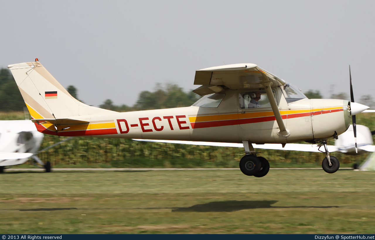 Photo of D-ECTE - Reims-Cessna F150L operated by Fliegergruppe Offenburg