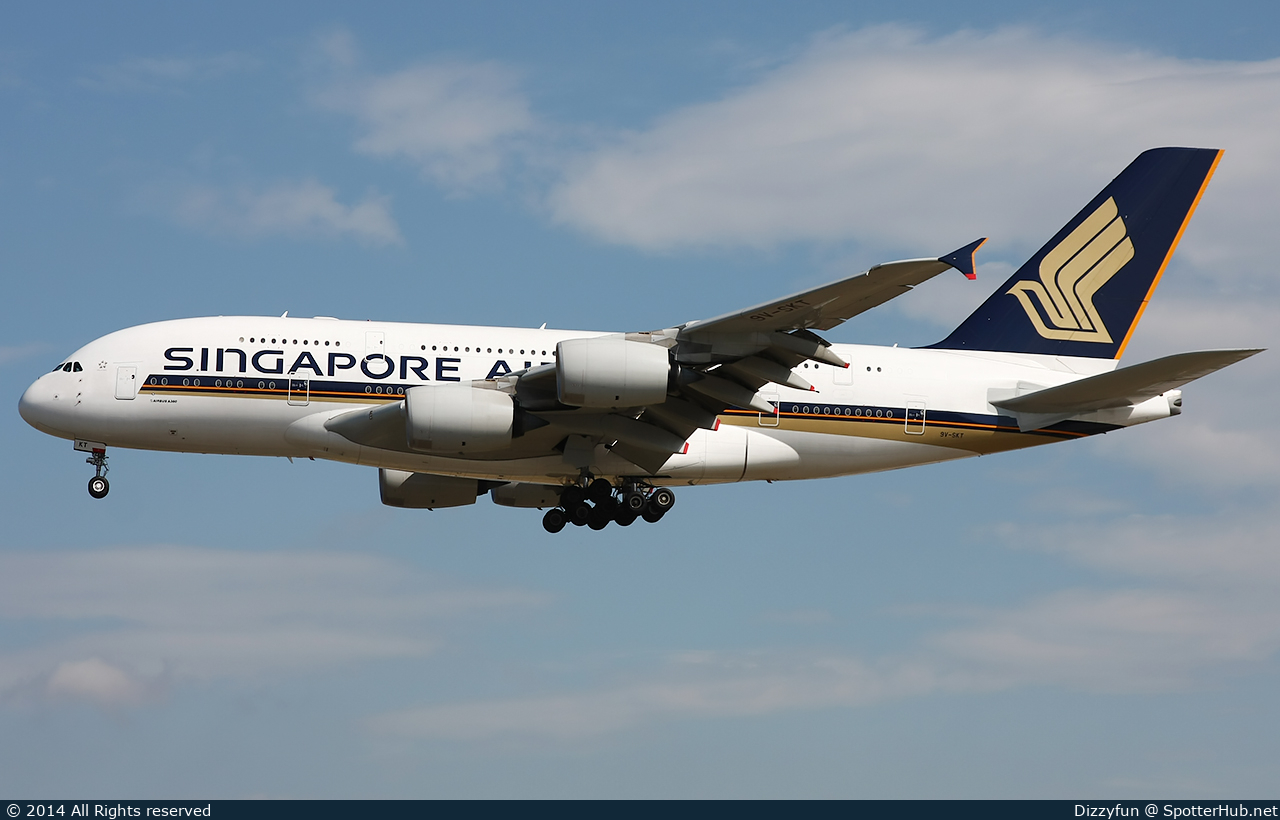 Photo of 9V-SKT - Airbus A380-841 operated by Singapore Airlines