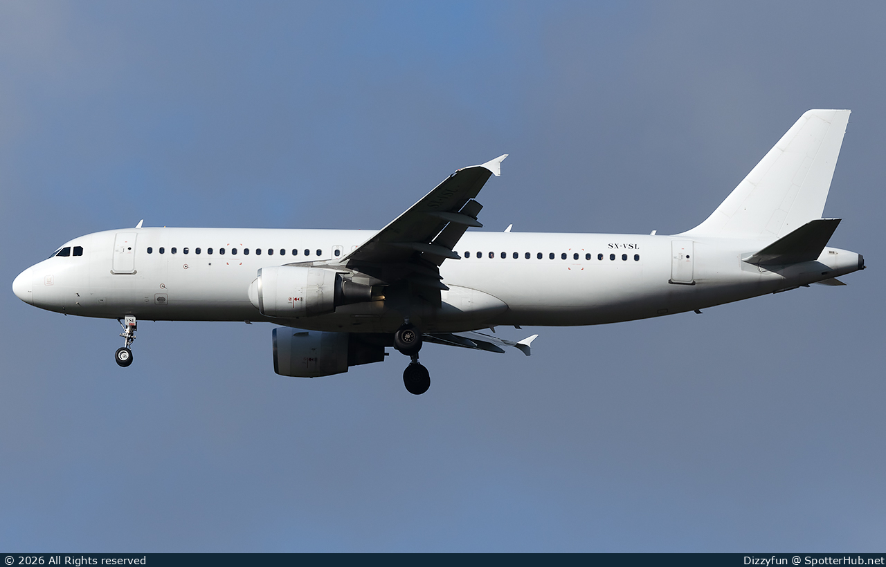 Photo of SX-VSL - Airbus A320-214 operated by Sky Express