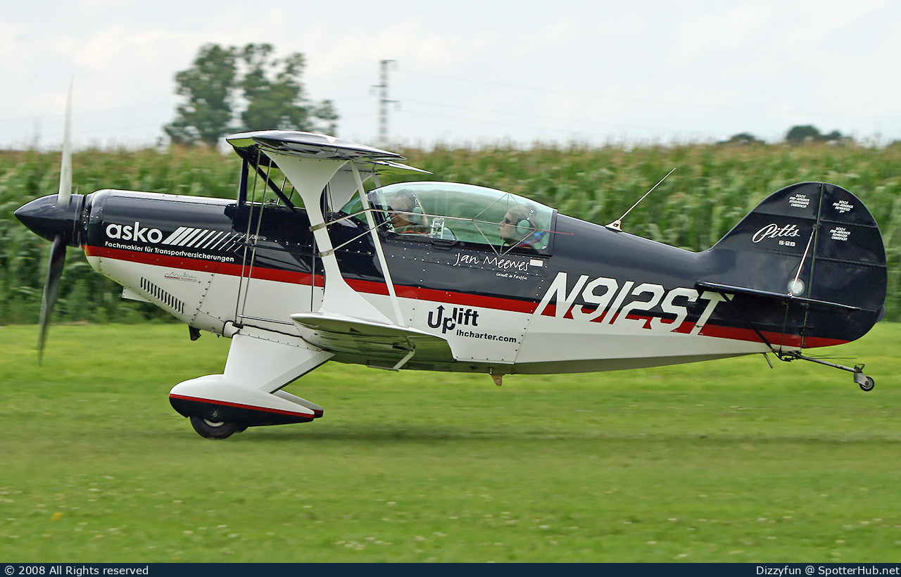 Photo of N912ST - Pitts S-2B Special operated by Private
