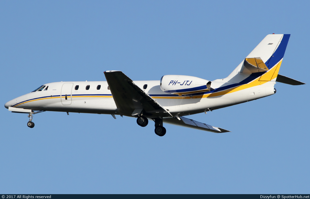 Photo of PH-JTJ - Cessna 680 Citation Sovereign operated by EXXAero International