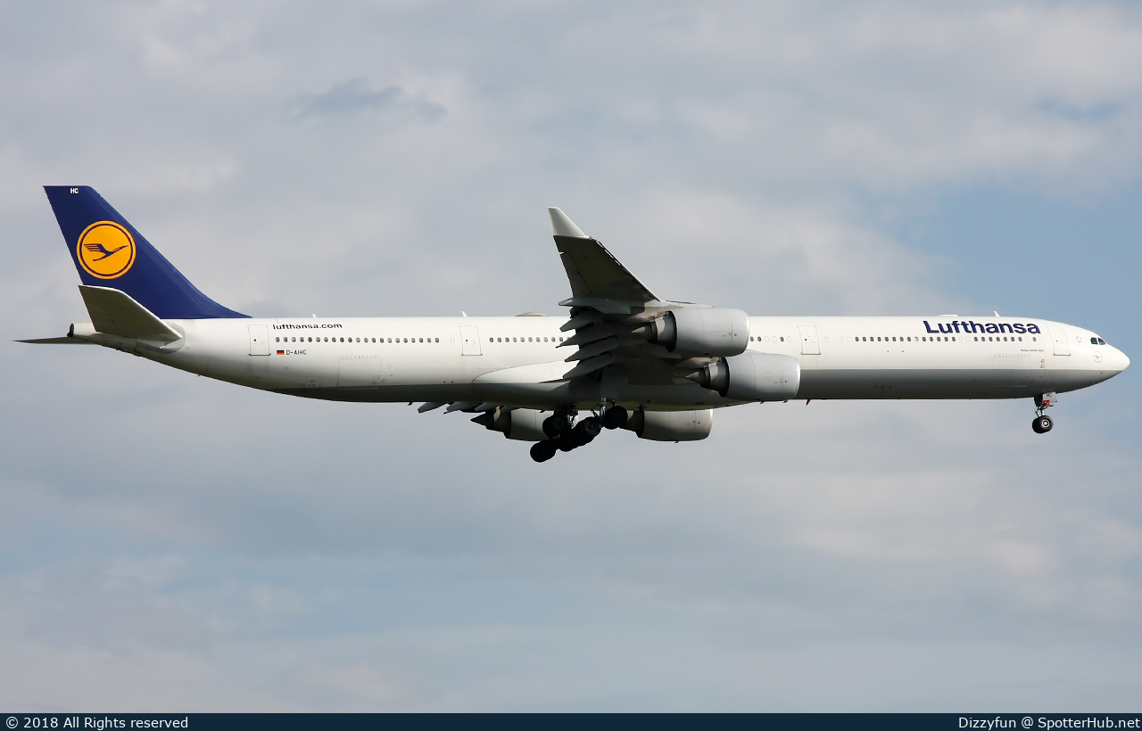 Photo of D-AIHC - Airbus A340-642 operated by Lufthansa