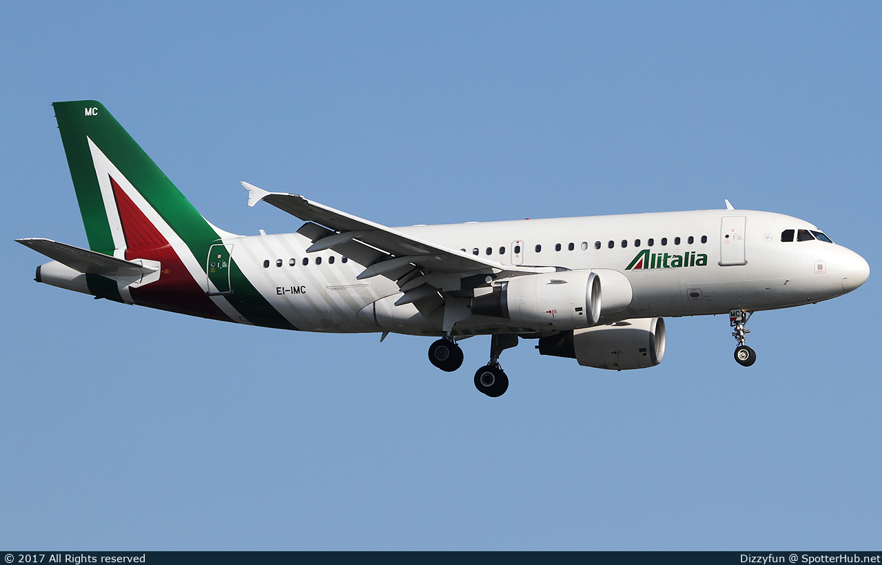 Photo of EI-IMC - Airbus A319-112 operated by Alitalia