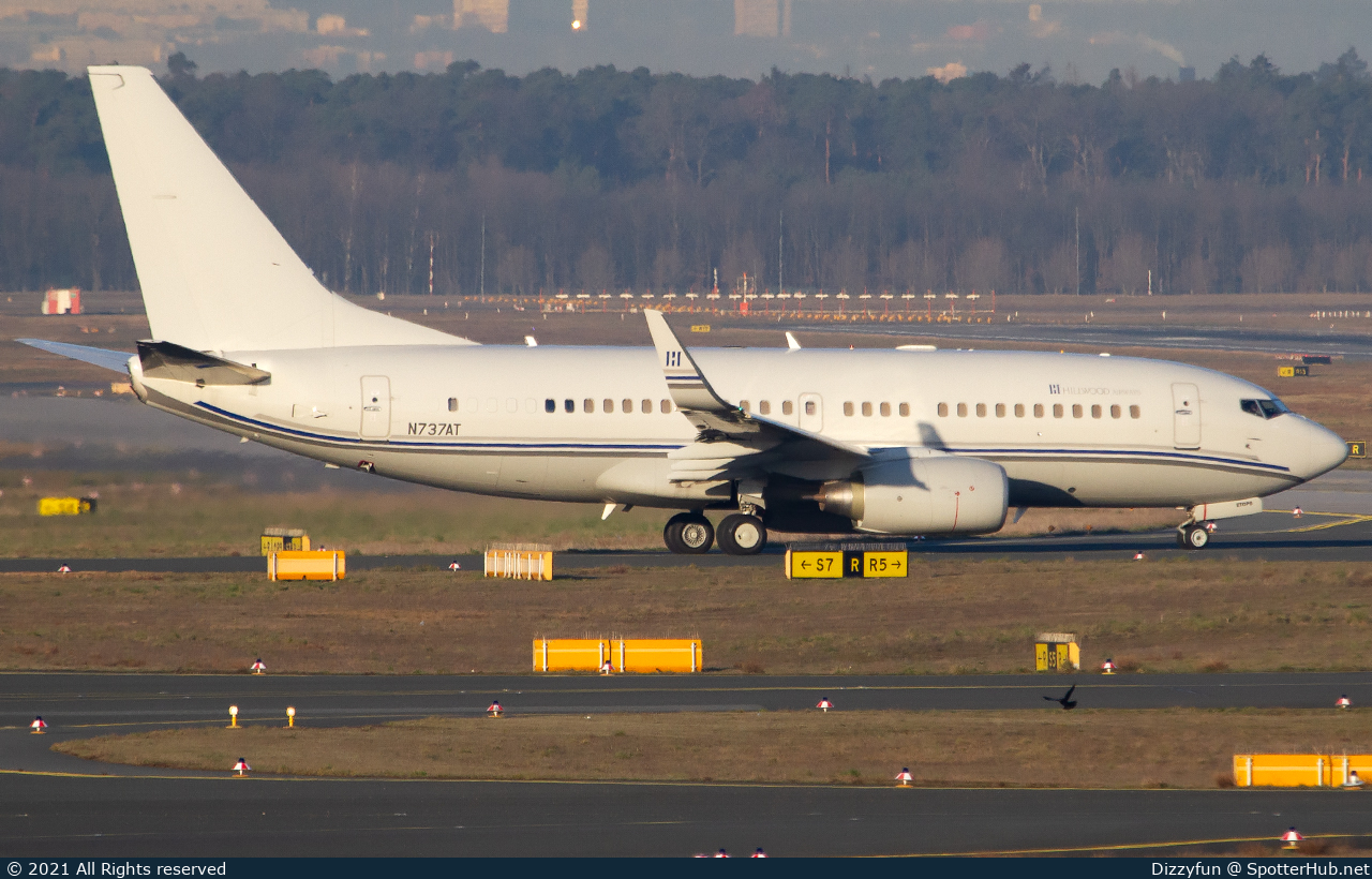Photo of N737AT - Boeing 737-7HJ(BBJ) operated by Hillwood Airways