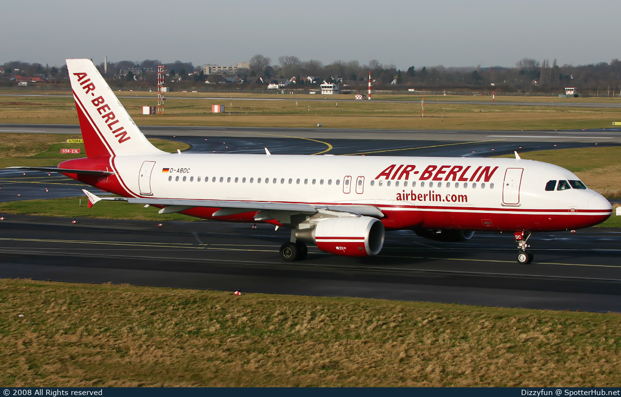 Photo of D-ABDC - Airbus A320-214 operated by Air Berlin