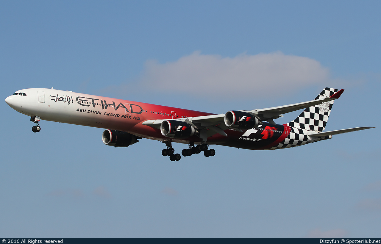Photo of A6-EHJ - Airbus A340-642 operated by Etihad Airways