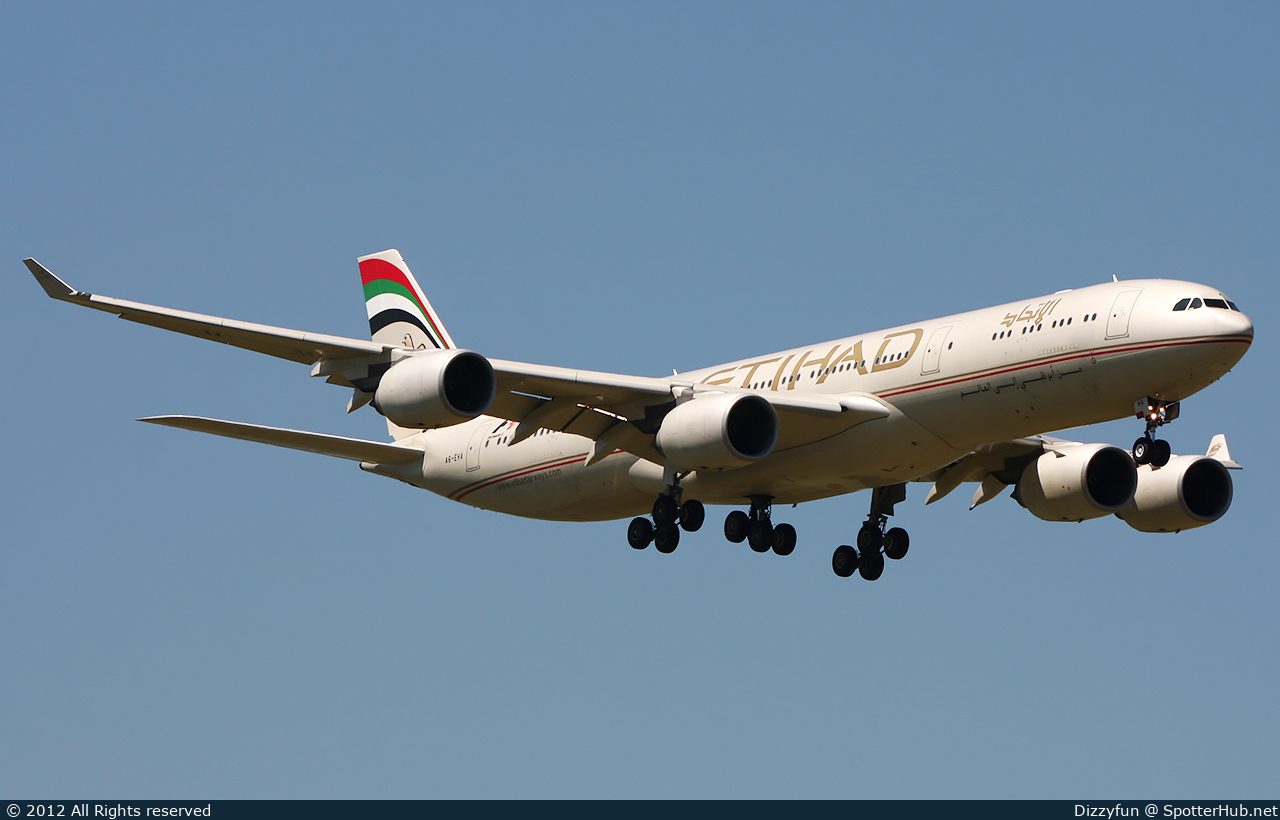 Photo of A6-EHA - Airbus A340-541 operated by Etihad Airways