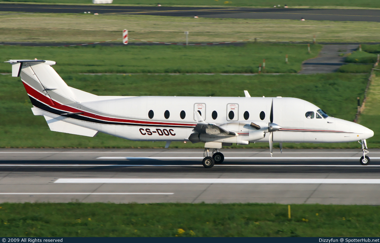 Photo of CS-DOC - Beechcraft 1900D operated by NetJets Europe