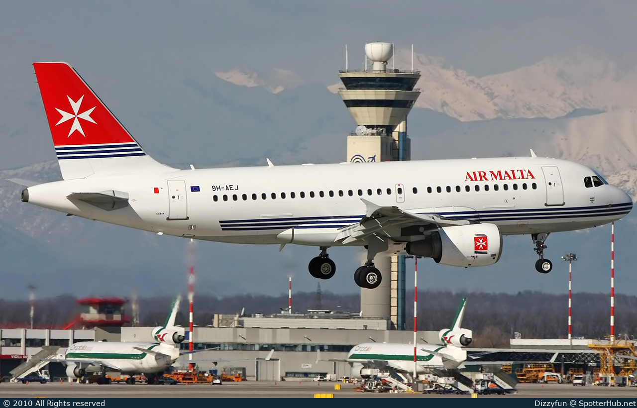 Photo of 9H-AEJ - Airbus A319-112 operated by Air Malta