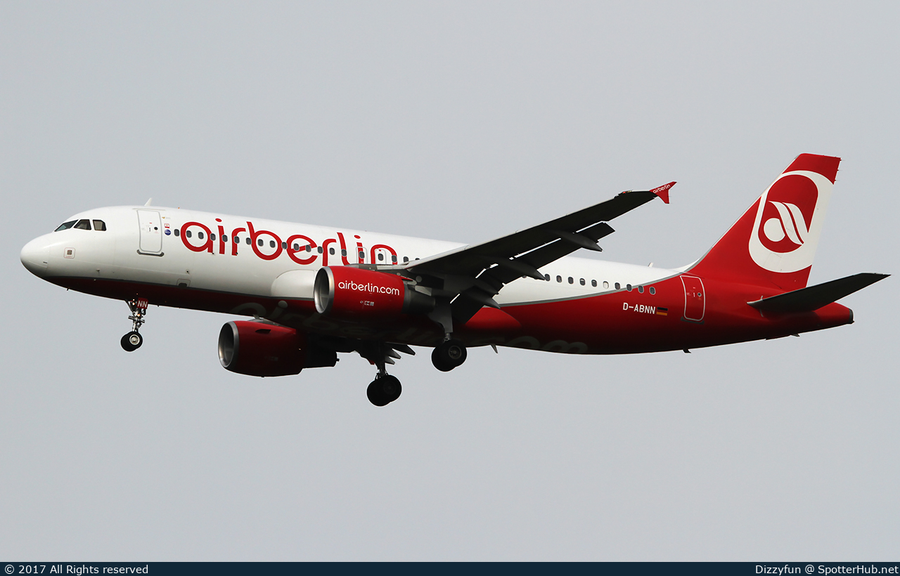 Photo of D-ABNN - Airbus A320-214 operated by Air Berlin