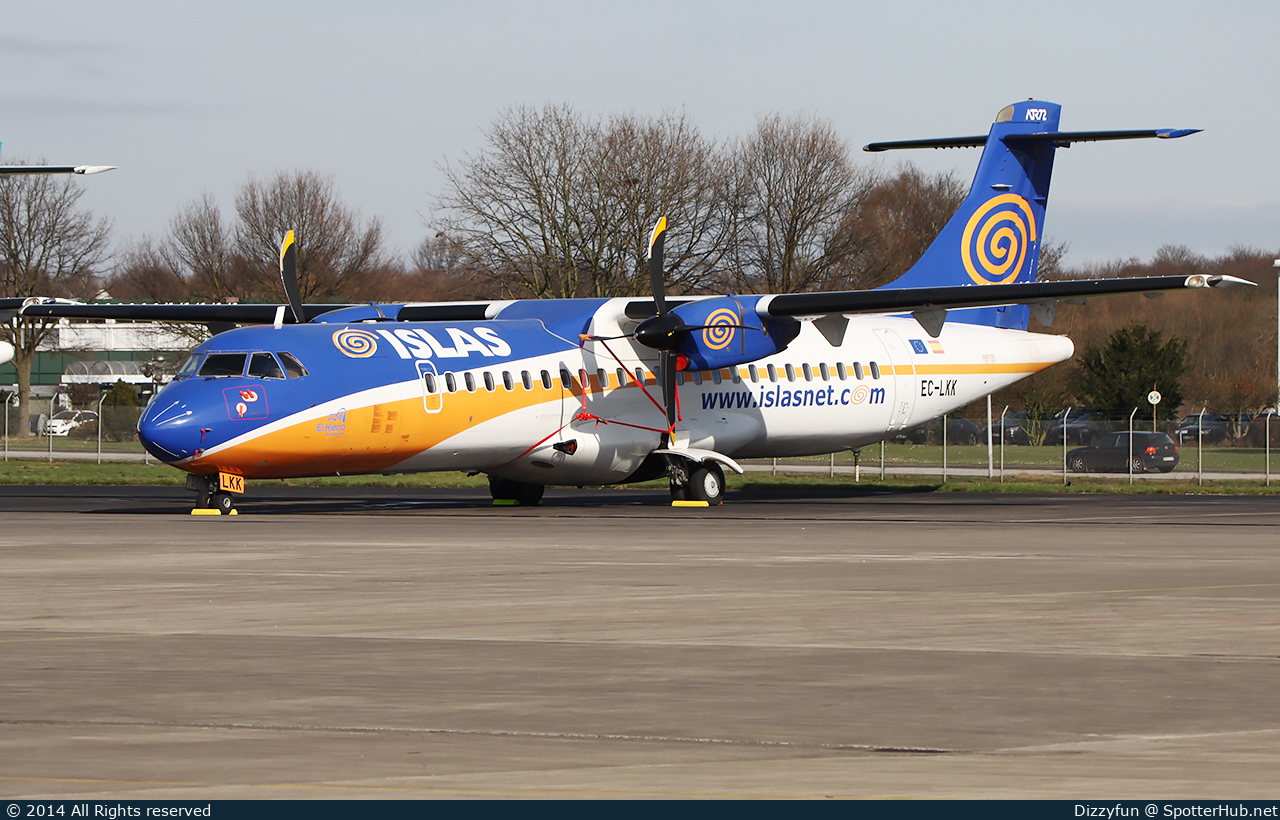 Photo of EC-LKK - ATR 72-212 operated by Islas Airways