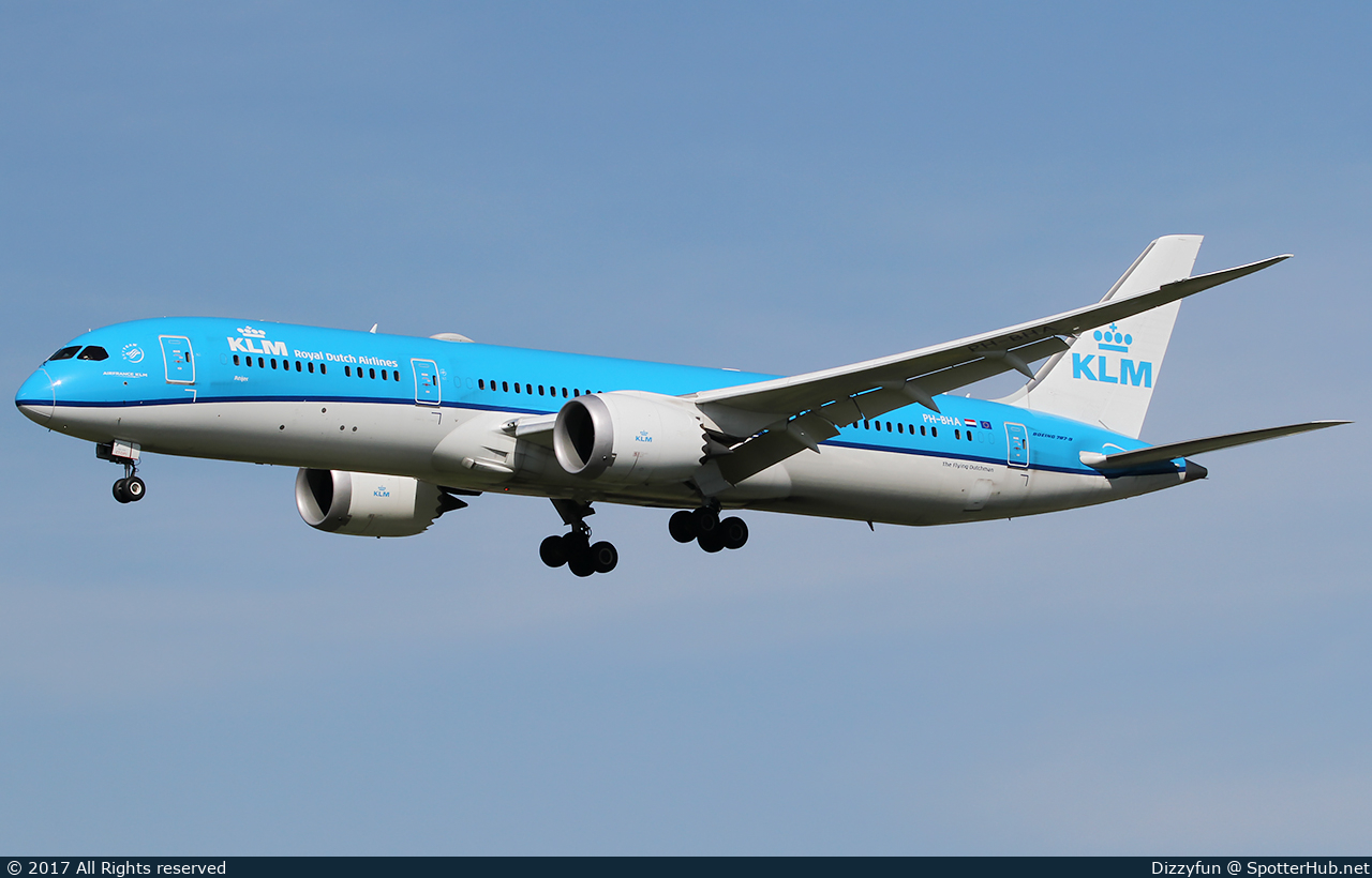 Photo of PH-BHA - Boeing 787-9 Dreamliner operated by KLM Royal Dutch Airlines