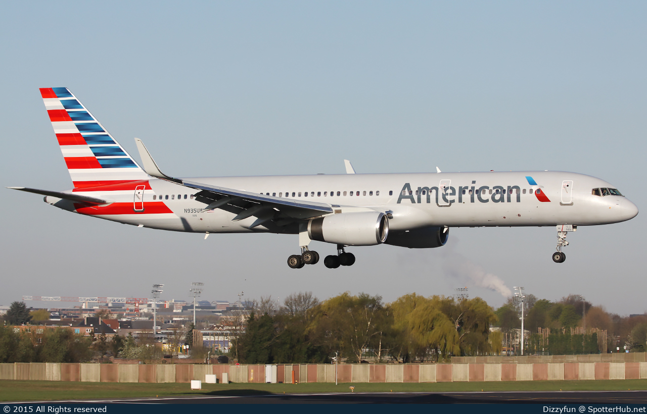 Photo of N935UW - Boeing 757-2B7 operated by American Airlines