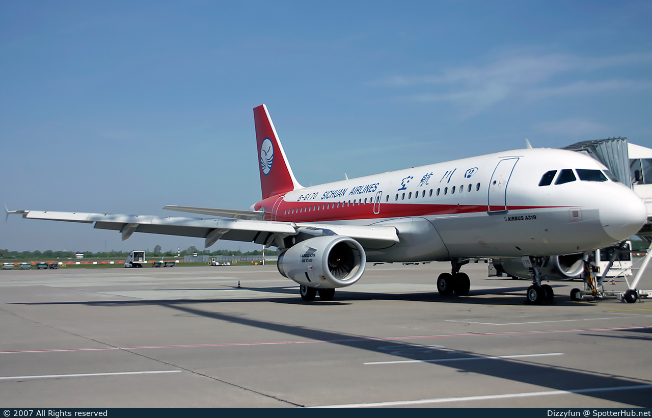 Photo of B-6170 - Airbus A319-132 operated by Sichuan Airlines