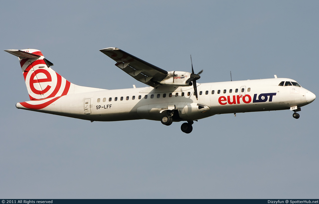 Photo of SP-LFF - ATR 72-202 operated by euroLOT