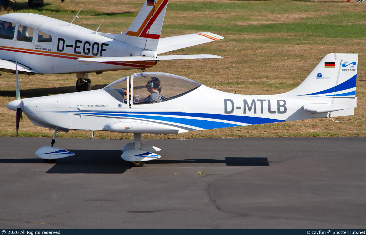 Photo of D-MTLB - Breezer B400 operated by UL-Flugschule Überflug