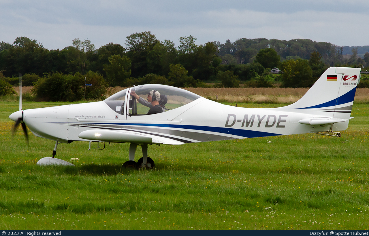 Photo of D-MYDE - Breezer B400 operated by Luftsportgruppe Münchberg