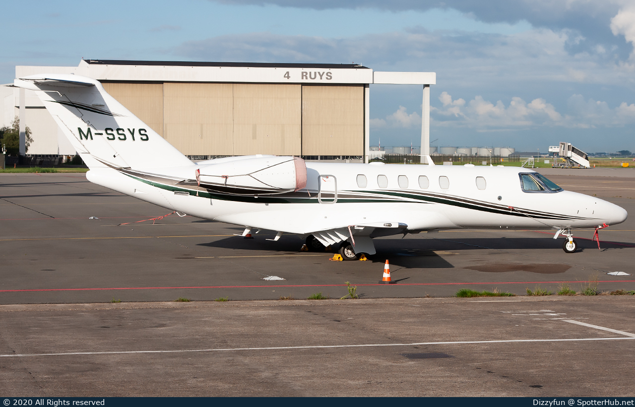 Photo of M-SSYS - Cessna 525C CitationJet CJ4 operated by Private